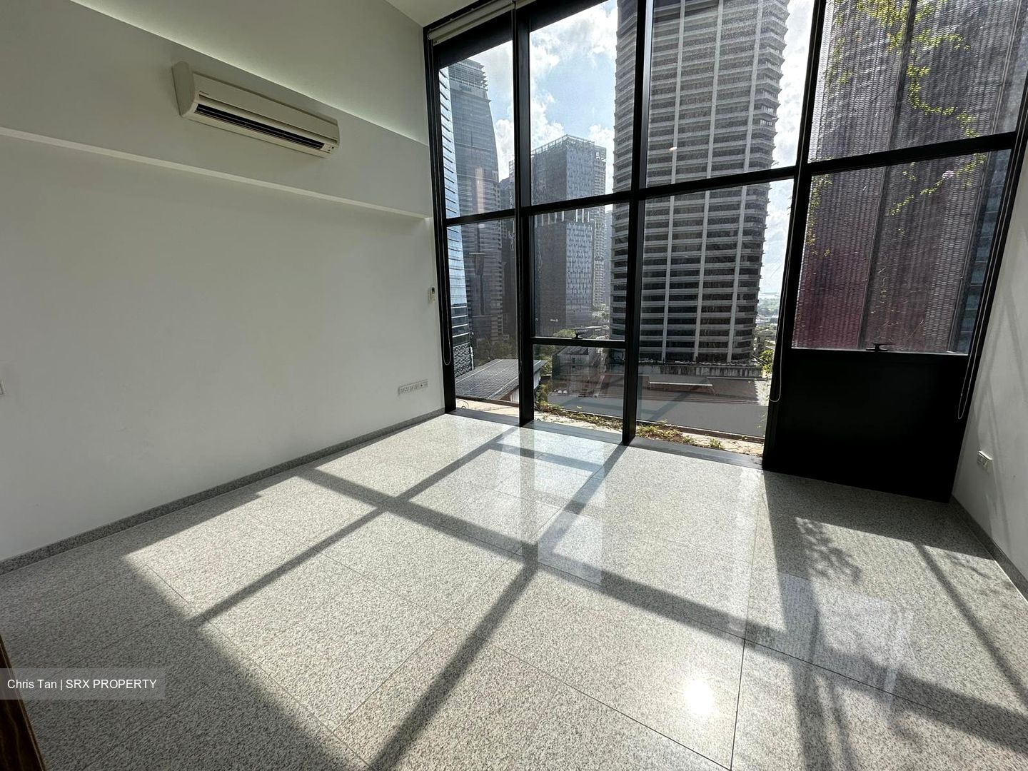 PS100 (D2), Office #516771631